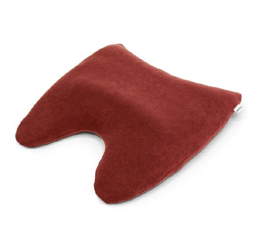 肩が軽くなるまくら（レッド）